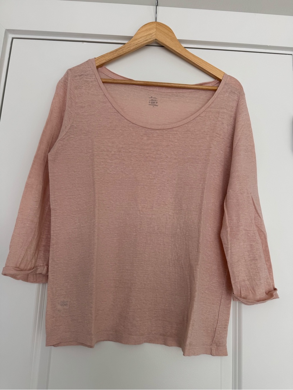 Ann Taylor Lightweight Scoop Neck Linen Top in Dusty Pink